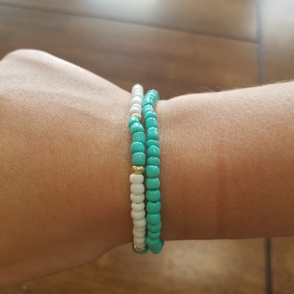 Set of 2 Turquoise Seed Bracelets - Picture 2 of 2